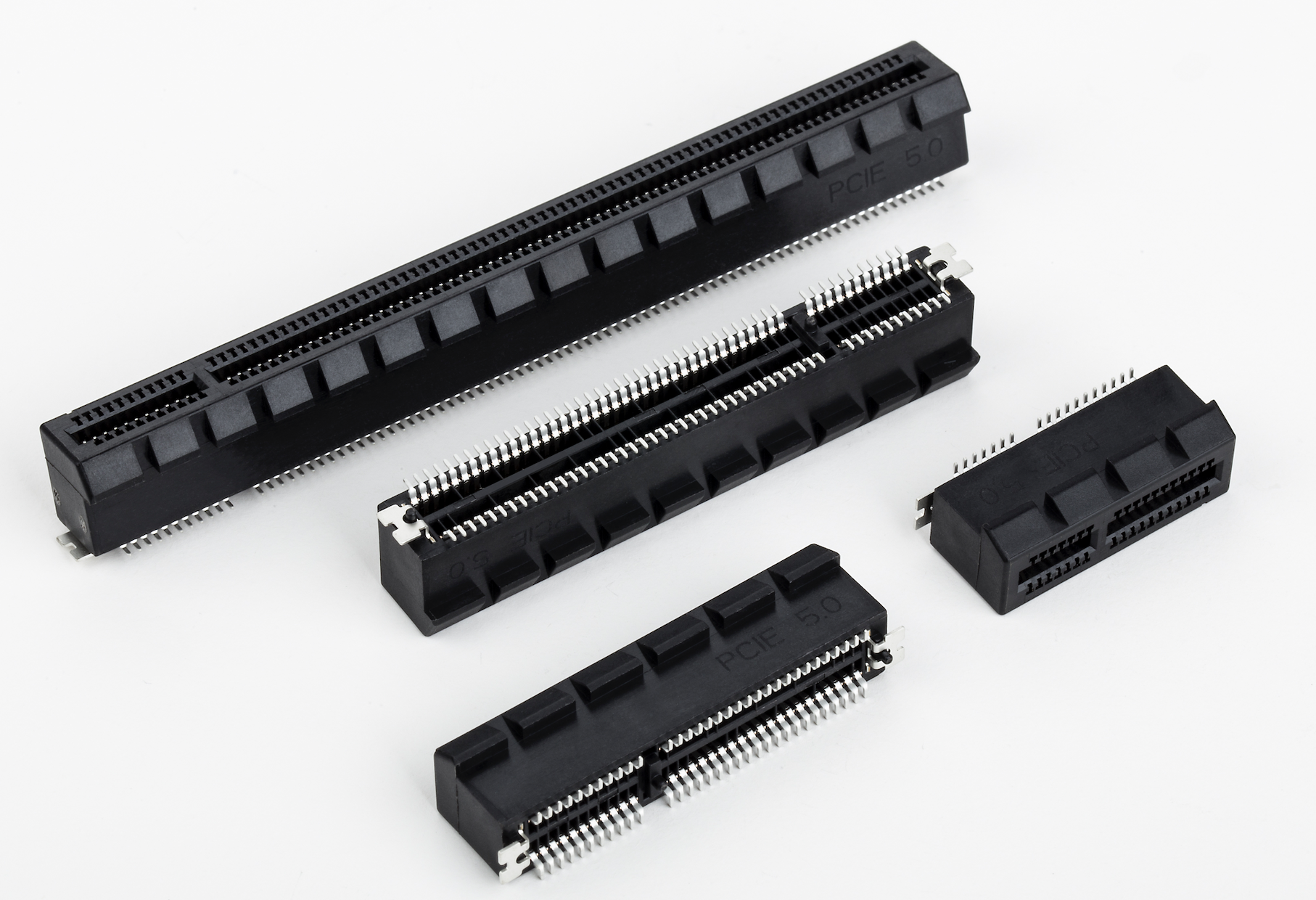 PCI-E 广泛应用于高性能计算、AI服务器存储设备和外部设备连接等领域